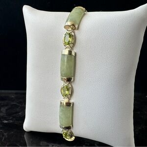 Stunning 7.5” Vintage 14k Yellow Gold Green Jade & Peridot Chinese Bracelet